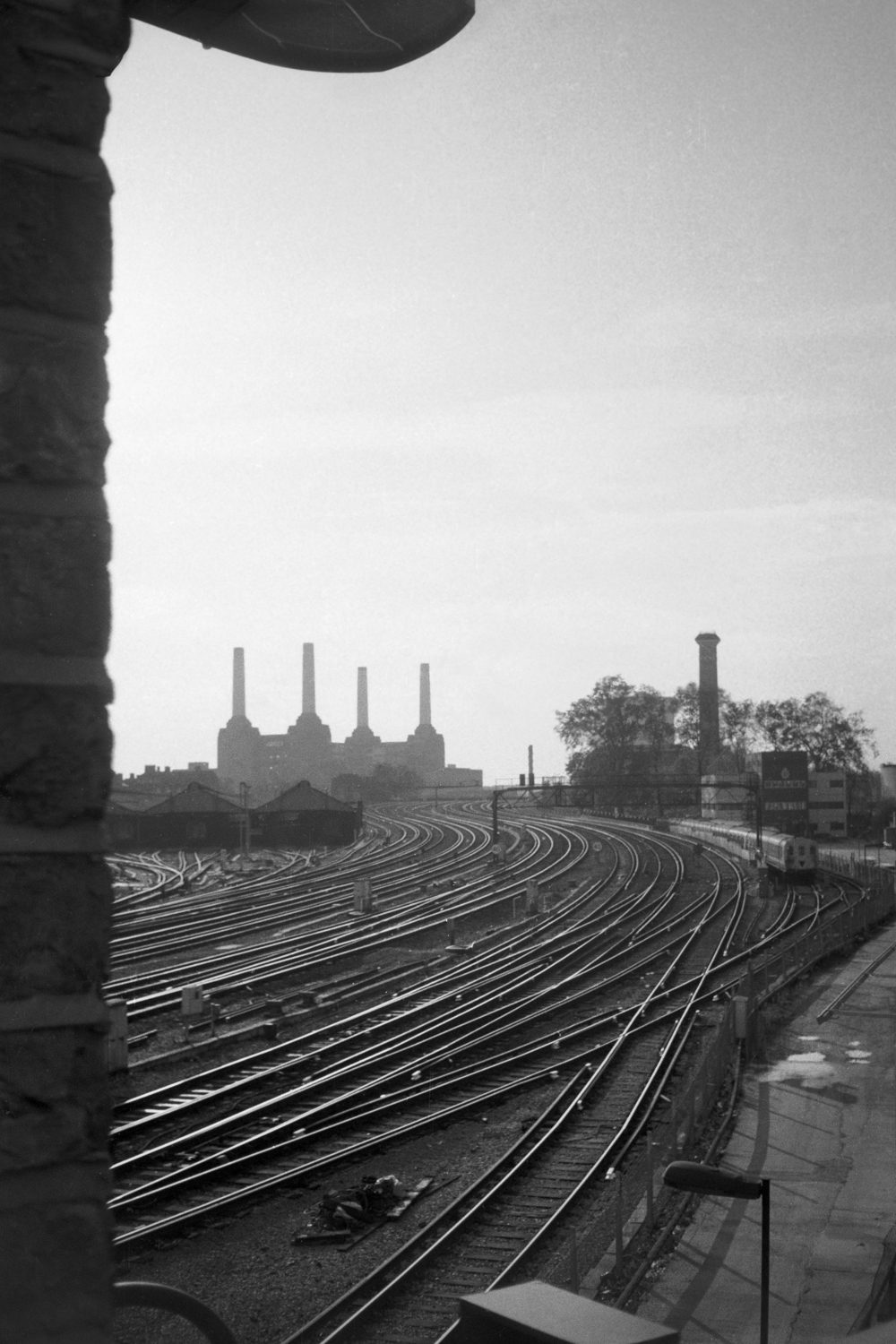 Ebury Bridge London Sw1 overlooking Grosvenor Road Rail Depot.