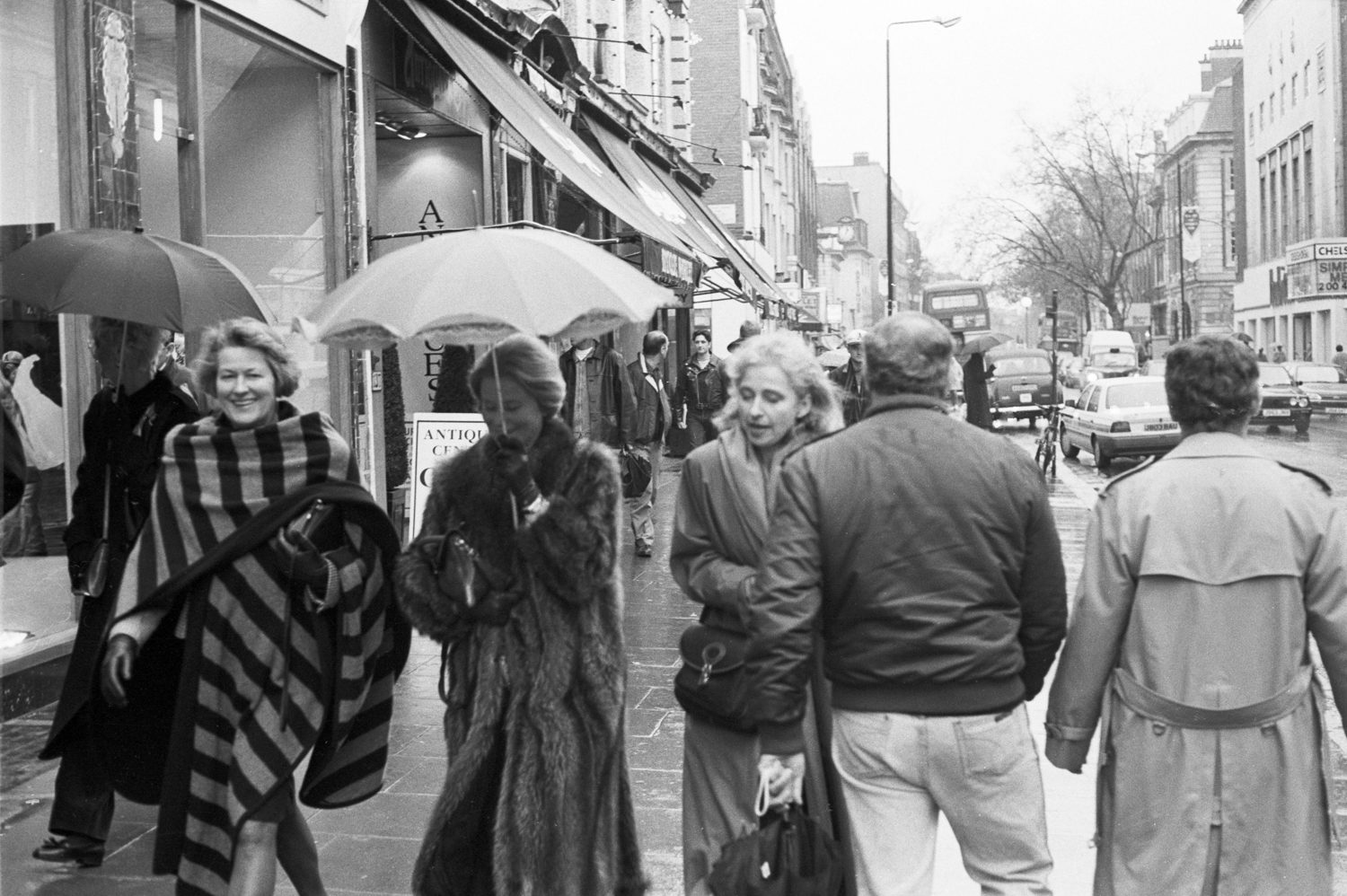 London 1991 Women walking in Chelsea